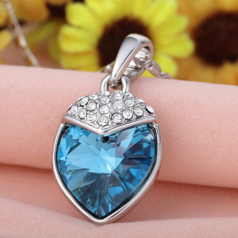 004Sweet Words Pendant