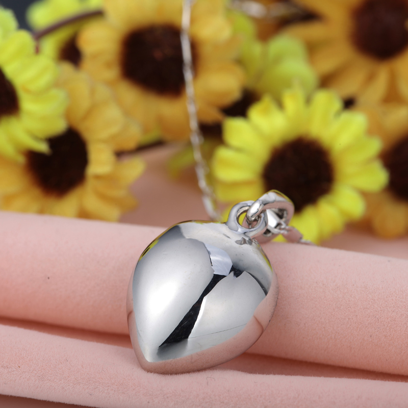 005Sweet Words Pendant
