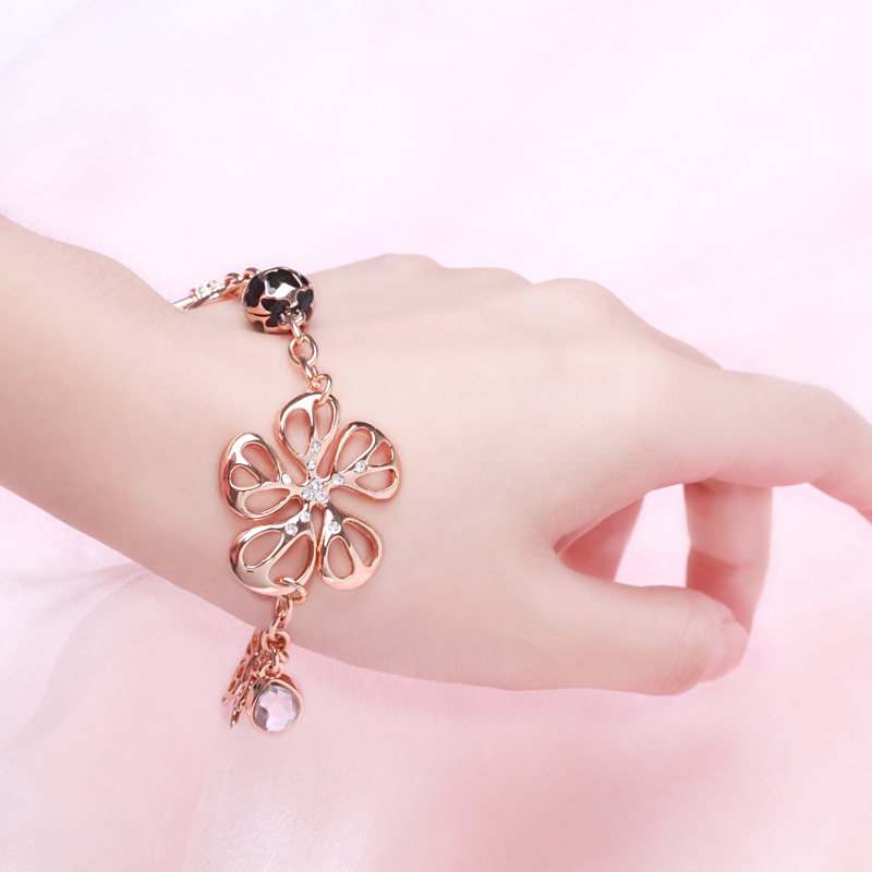 IMG_8824Flower Bracelet