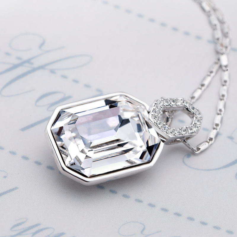 003Phantom Pendant