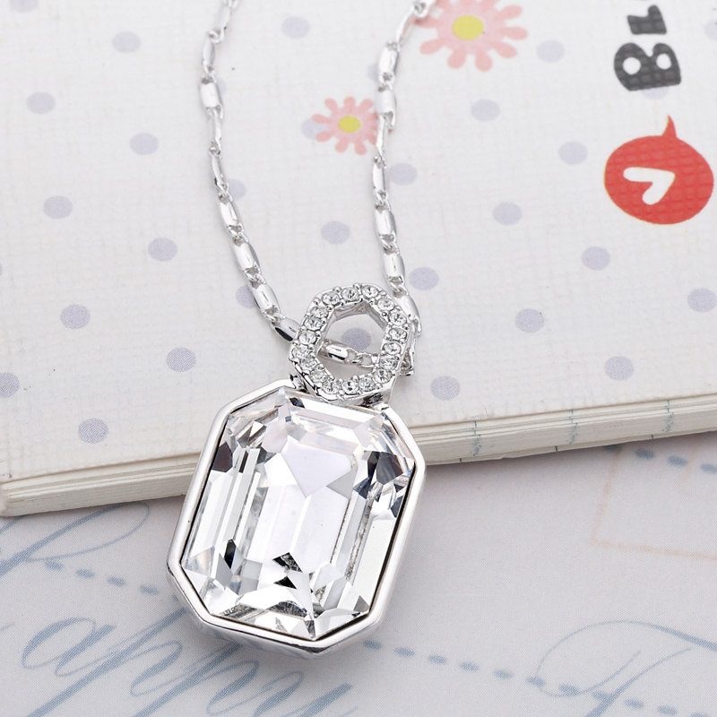 004Phantom Pendant