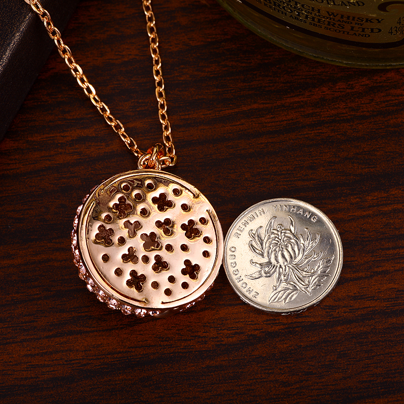 004Rose Pendant