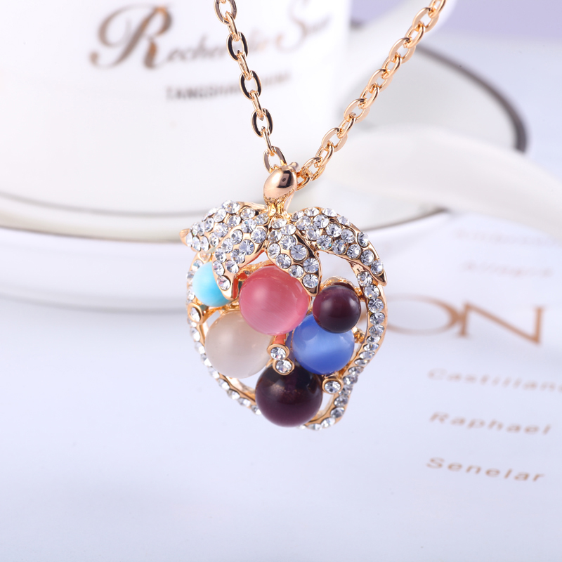 002Love Story Pendant 