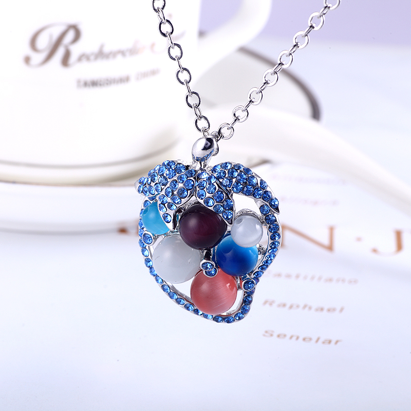 002Love Story Pendant 