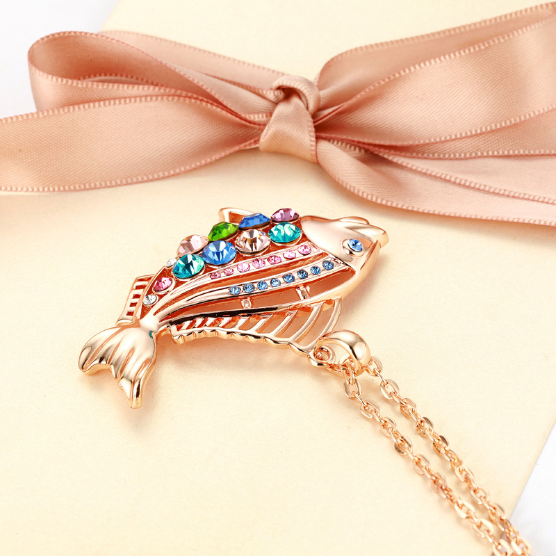 006Little Fish Pendant 