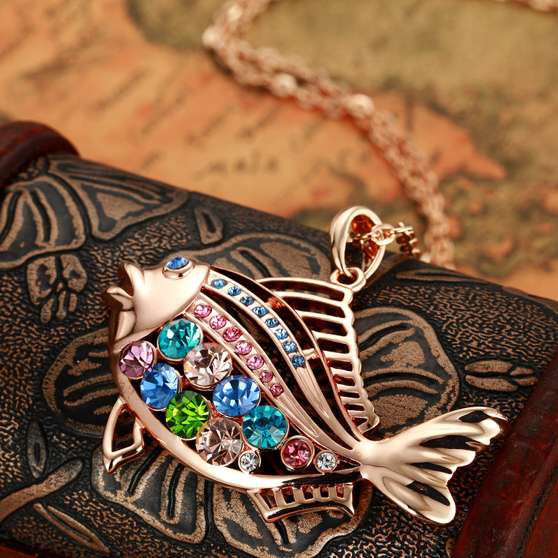 002Little Fish Pendant 