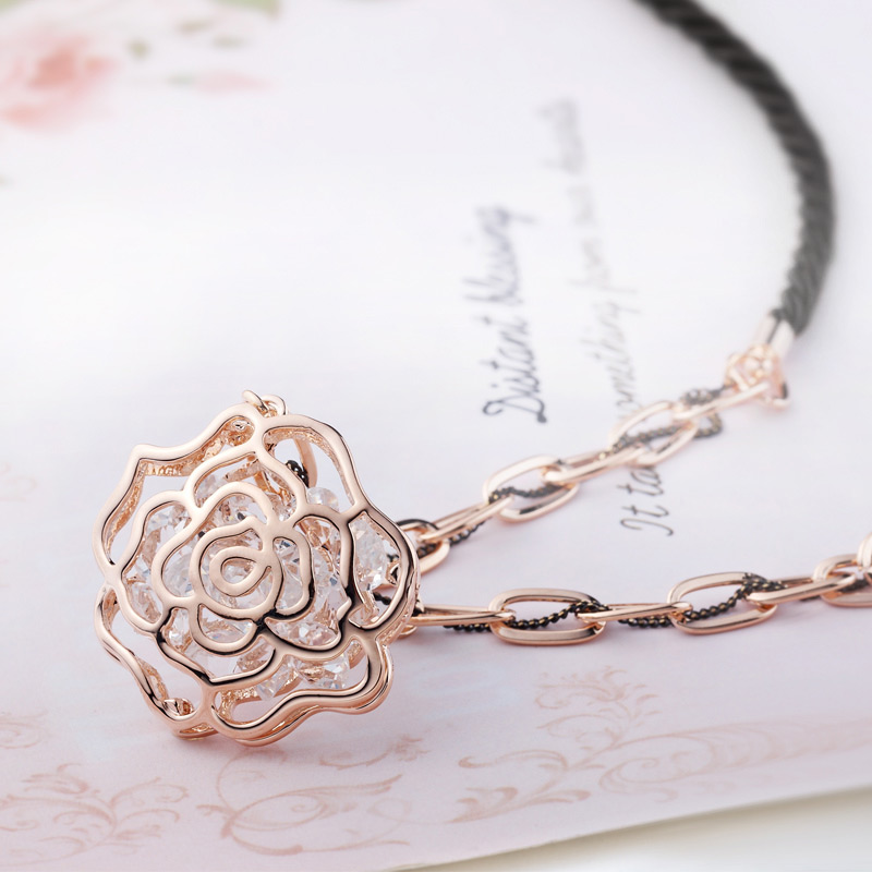2 (2)Rose Pendant (black)