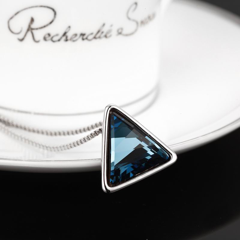 004Triangle Pendant