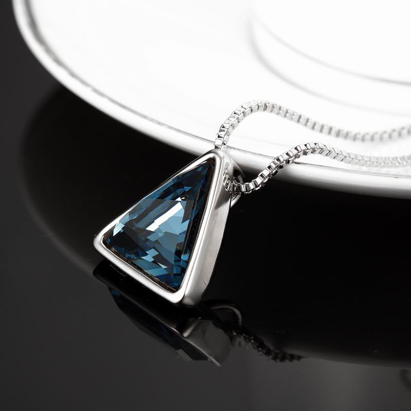 002Triangle Pendant