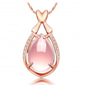 Ross quartz pendant