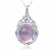 Beauty belle pendant