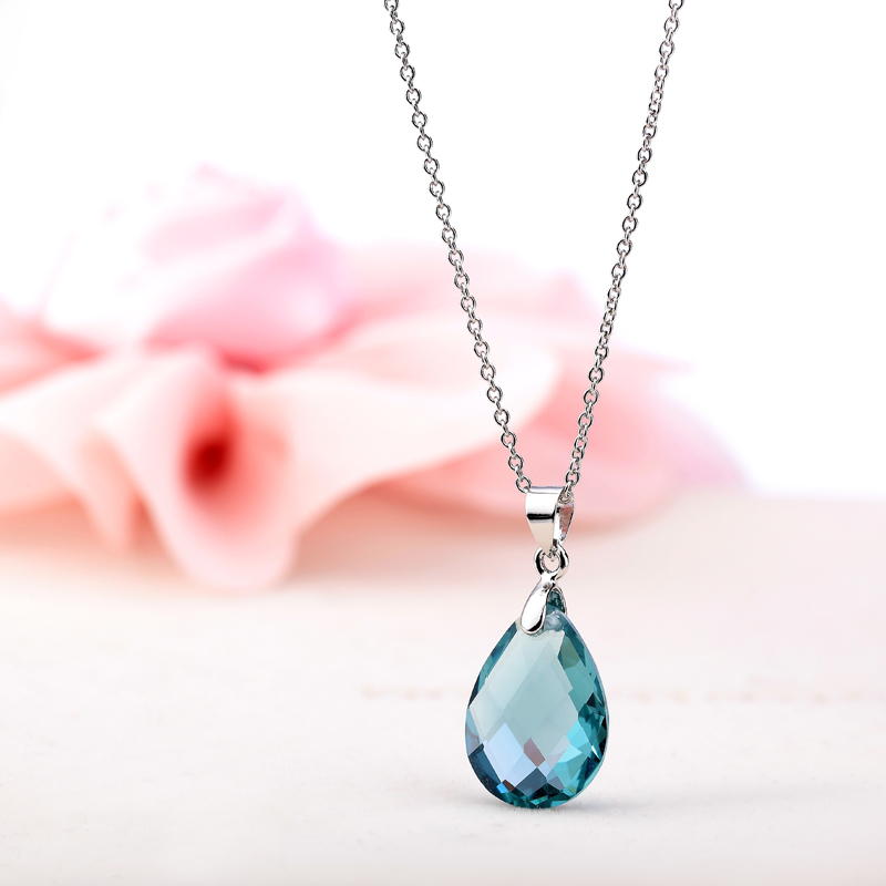 2The Rainbow Pendant