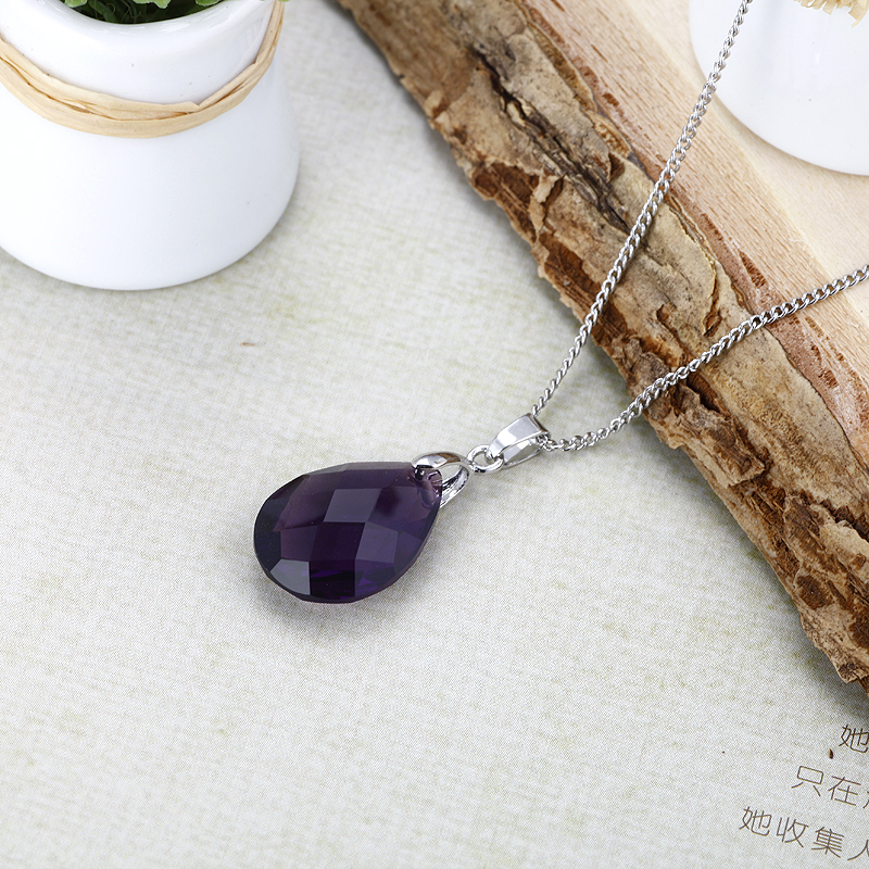 03The Rainbow Pendant