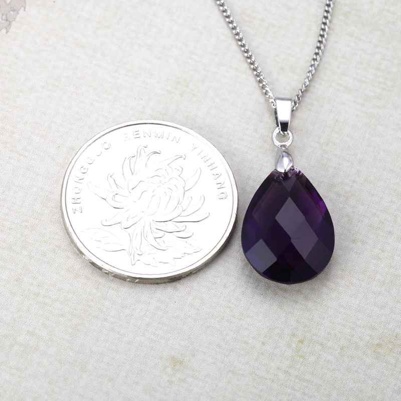 04The Rainbow Pendant