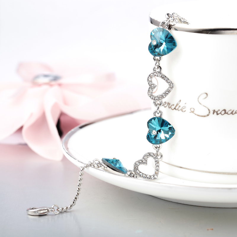 003Love Bracelet