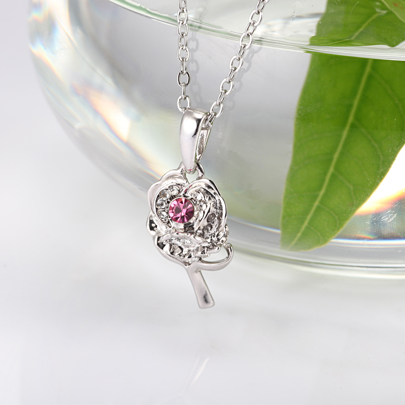 30Rose Pendant