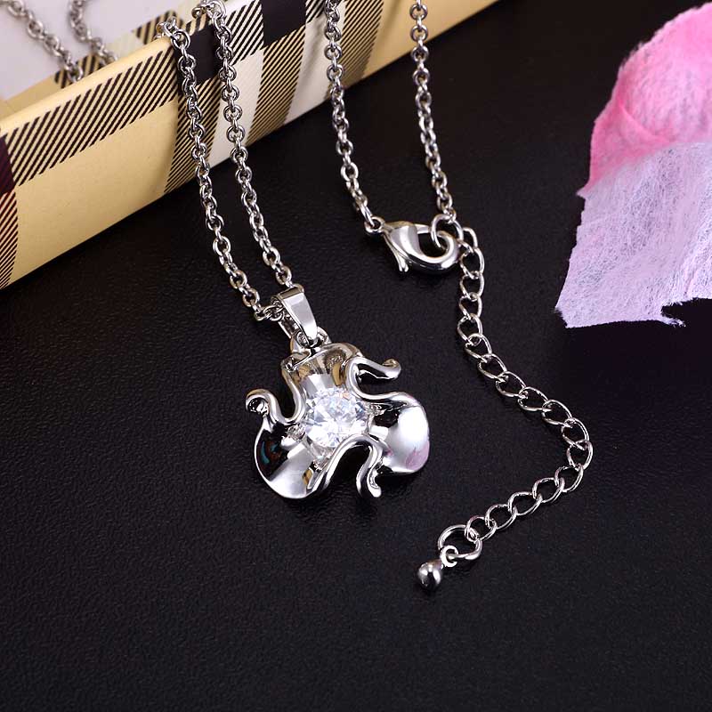 IMG_0361Conon Pendant