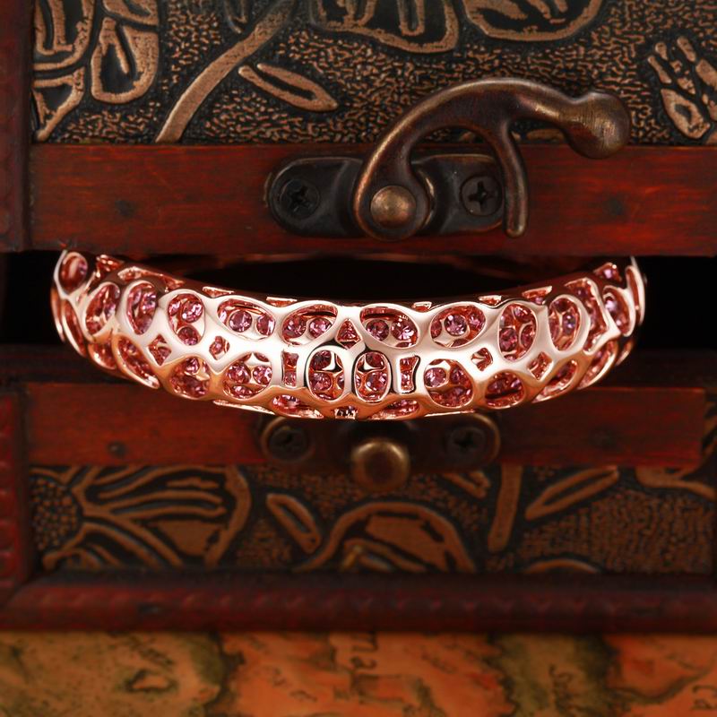 66The Queen Bracelet