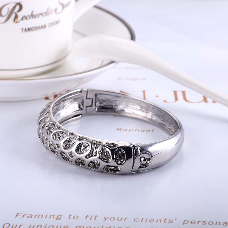 2The Queen Bracelet