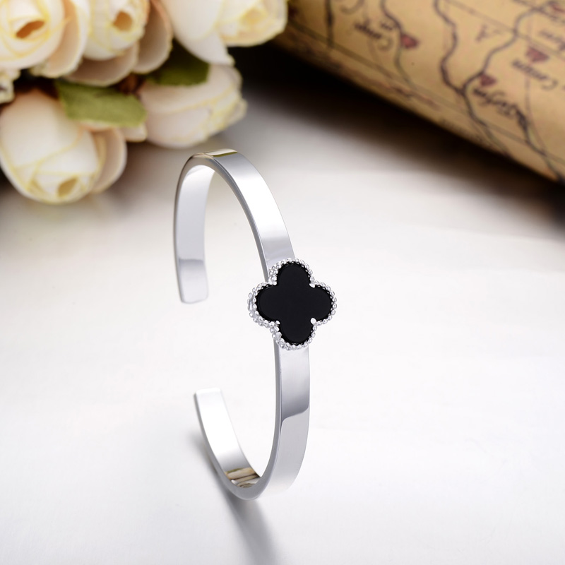 2Lucky Bracelet