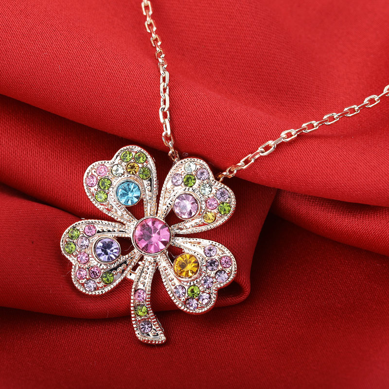 003Clover Pendant