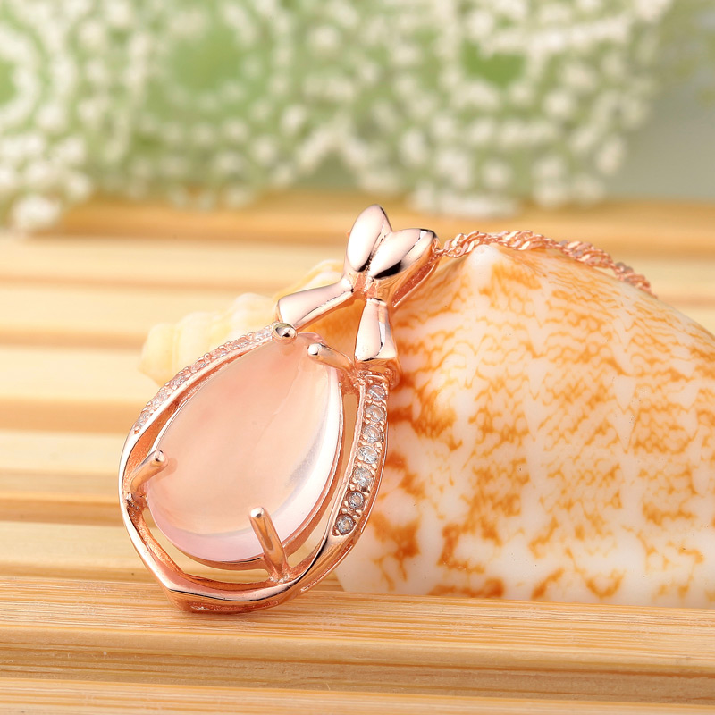 IMG_8077Ross quartz pendant