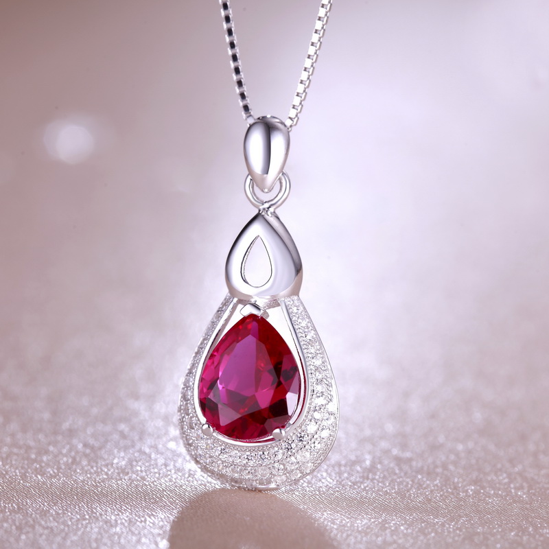 _MG_6424corundum pendant 