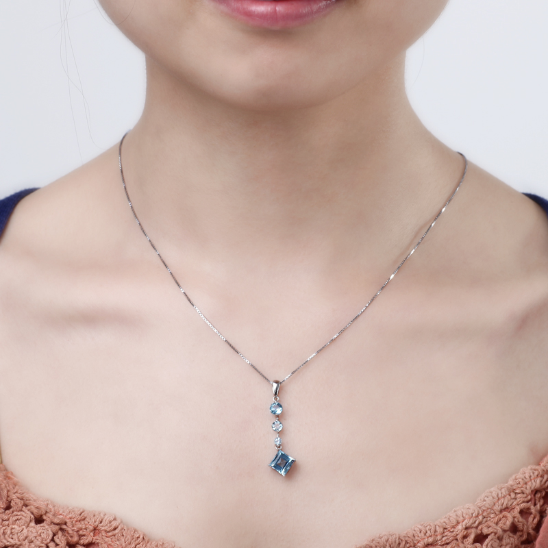 800x800-5Dreamy pendant