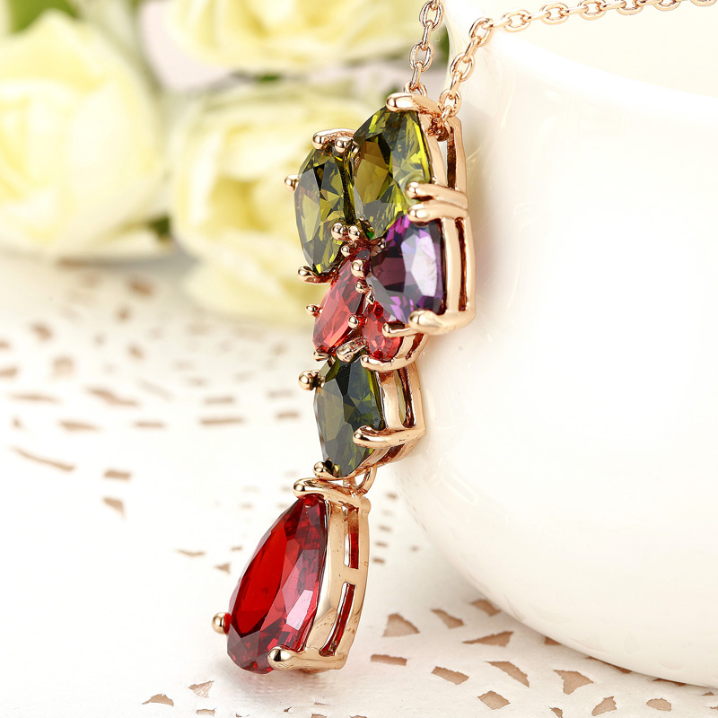 1Elizabeth Pendant