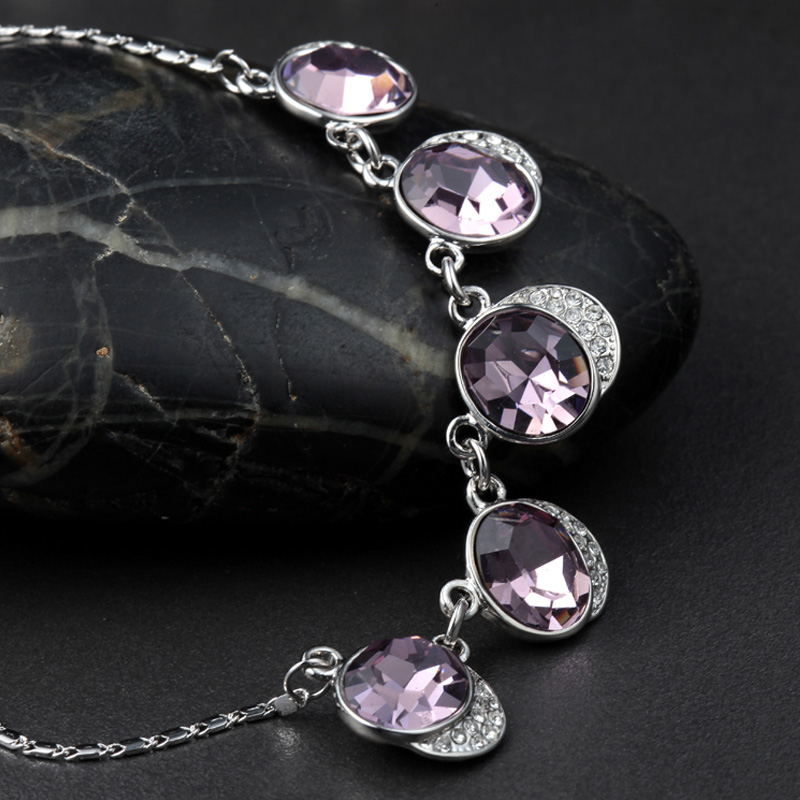 9The ray Pendant