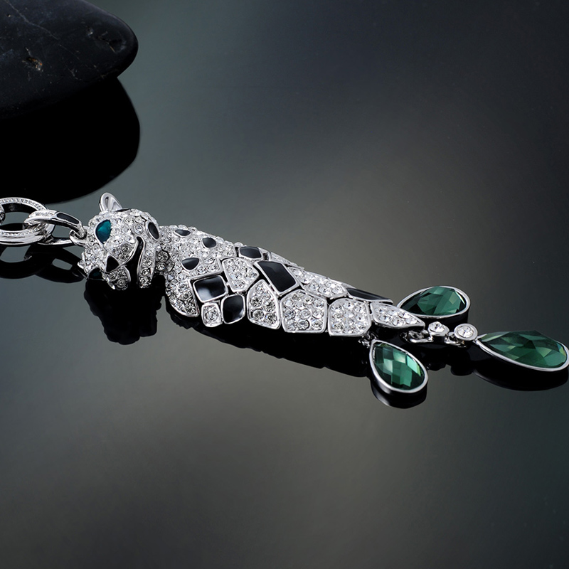 3Jaguar Pendant