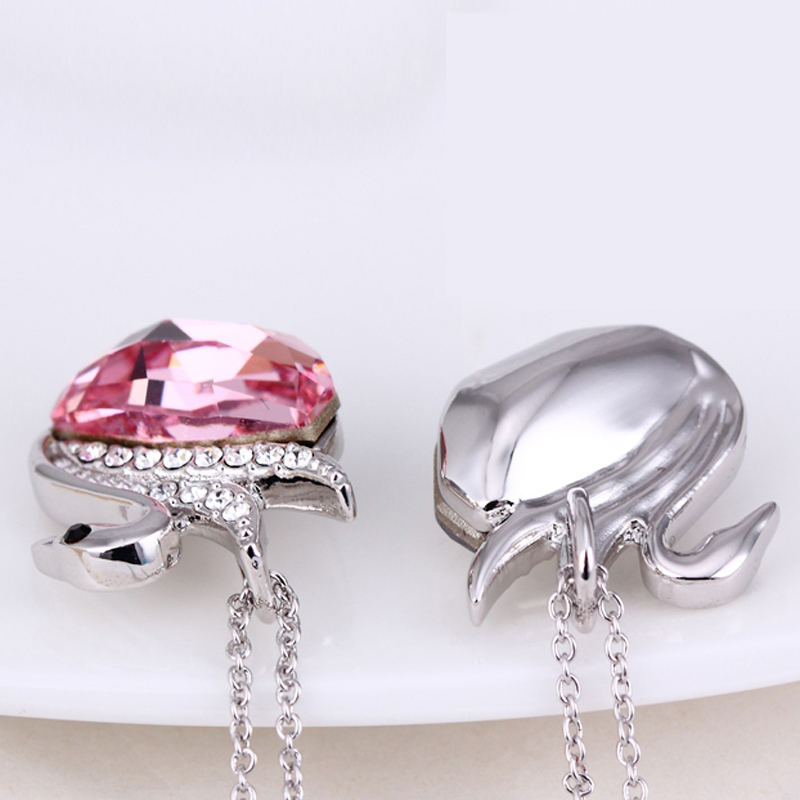 4-P掉字love of swan pendant