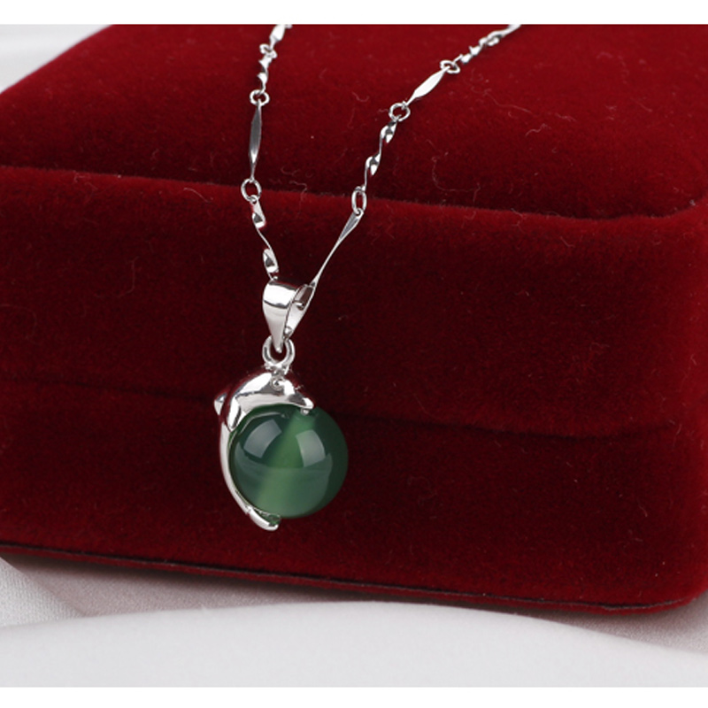 5Jade bead pendant