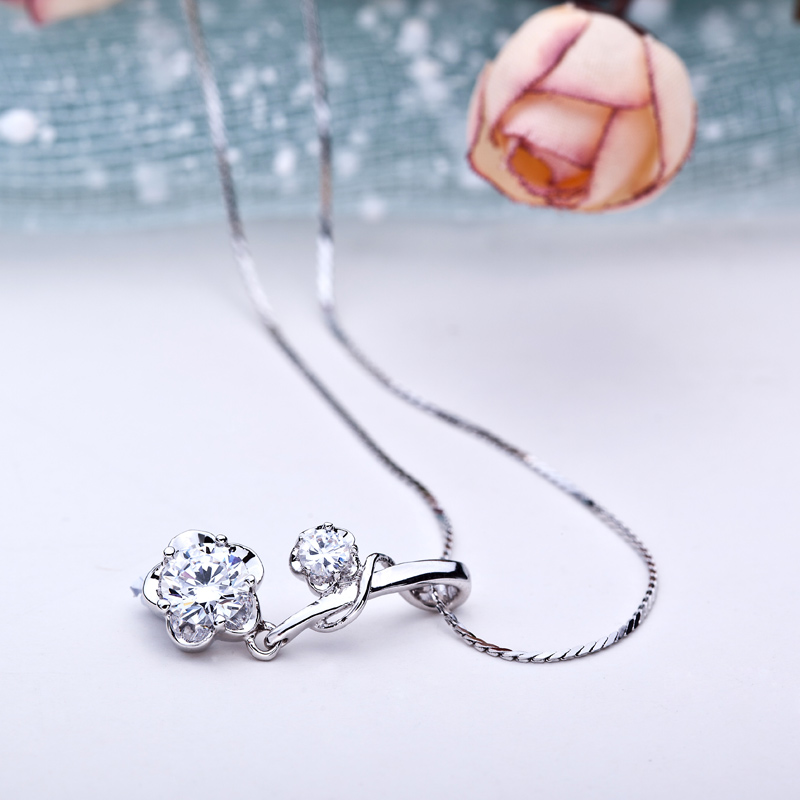 MDEXL00082-相拥-3Hug Pendant Pendant 