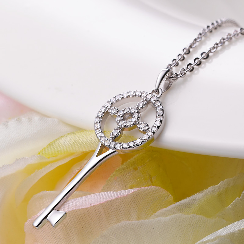 4lucky key pendant