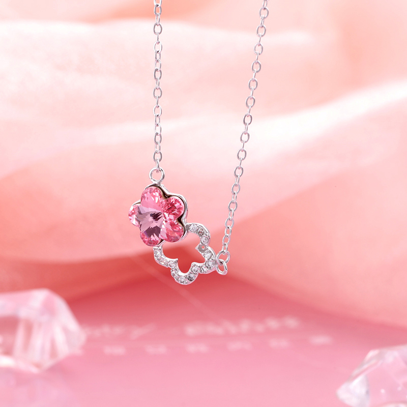 IMG_2606Luck flower pendant