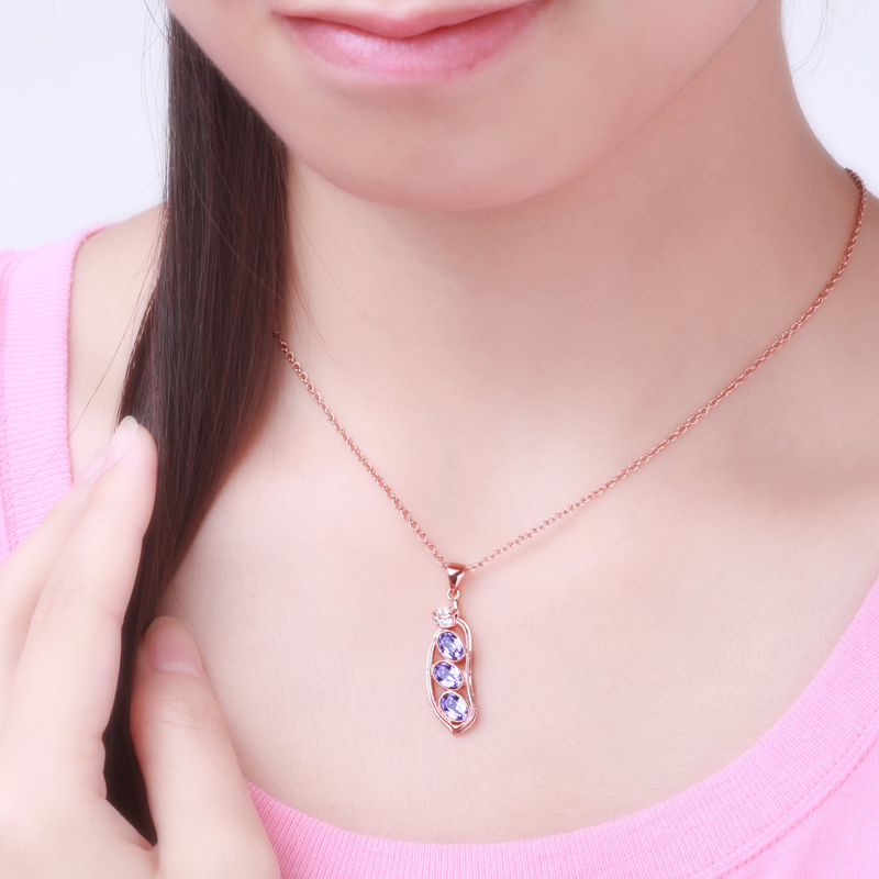 IMG_8668Lovely Bean Pendant