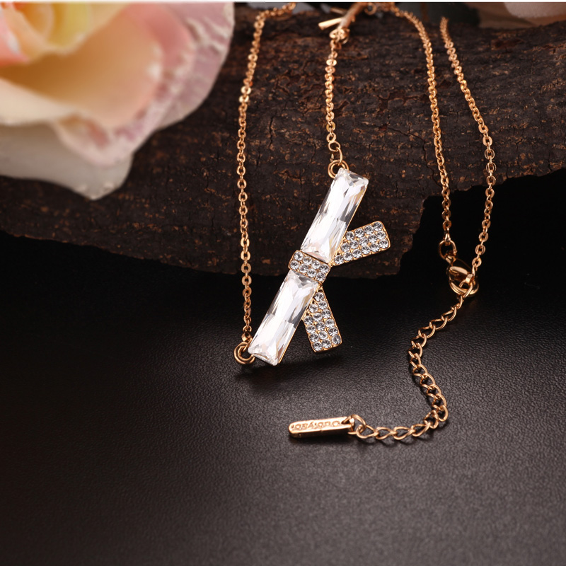 IMG_8315Bowknot Pendant