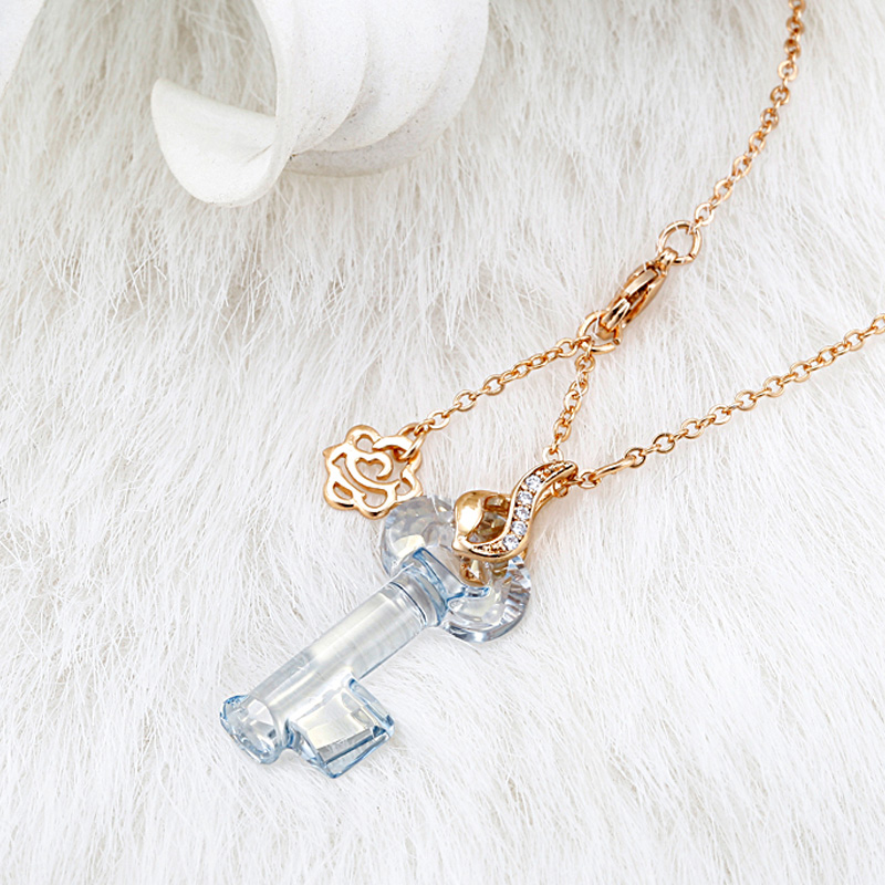 004The Key Pendant