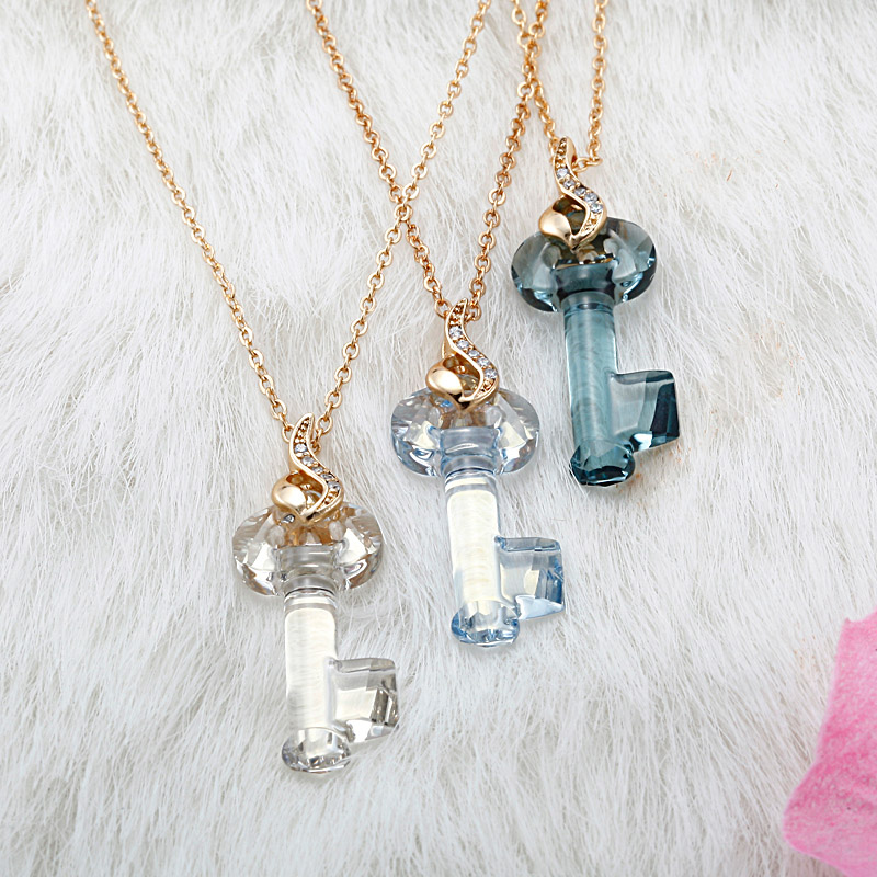005The Key Pendant