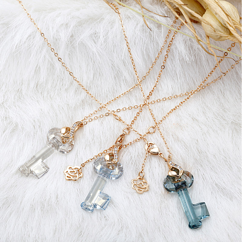 005The Key Pendant 