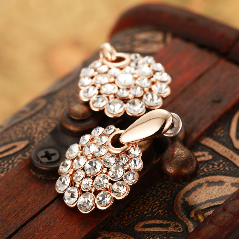 800 The Queen Earrings